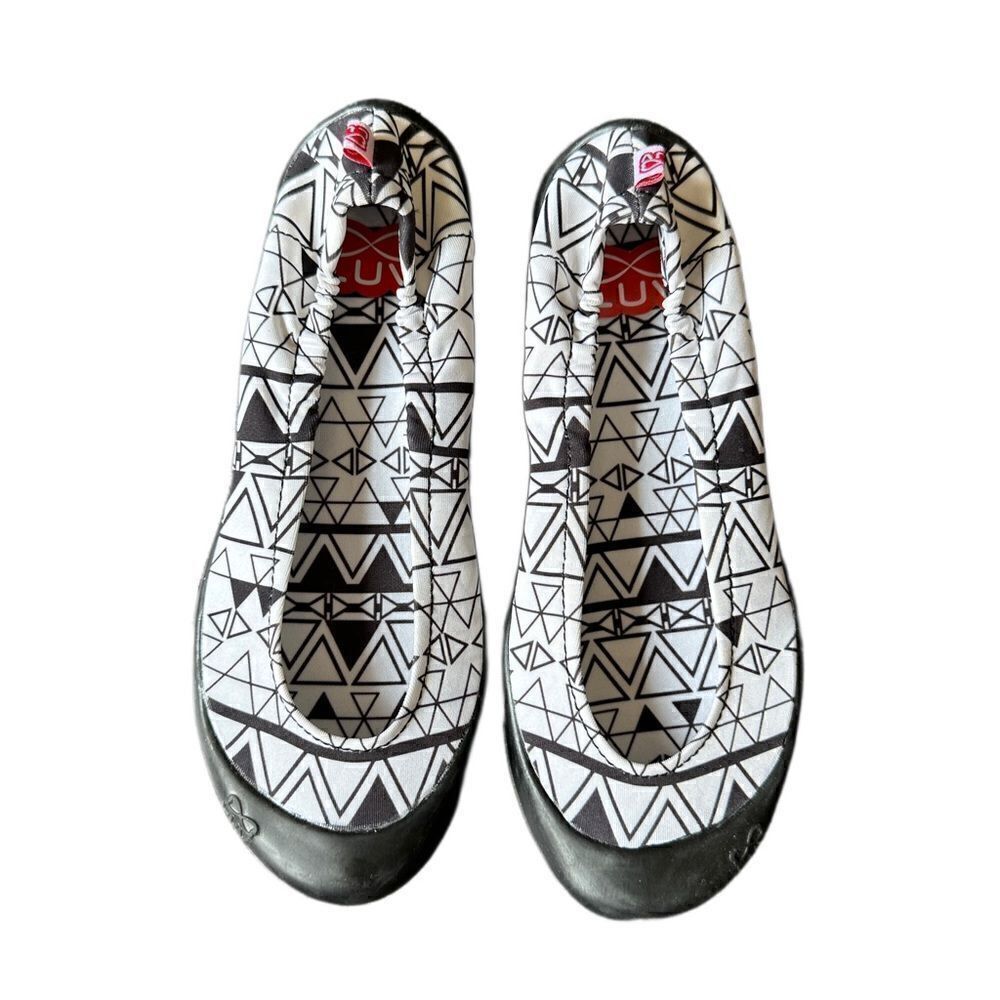 Luv Footwear Girls Dream Flats Size 1 NEW in Package, Machine Washable!